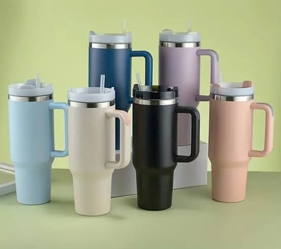 Stainless Steel 1200.ML. Tumbler with Straw and Handle